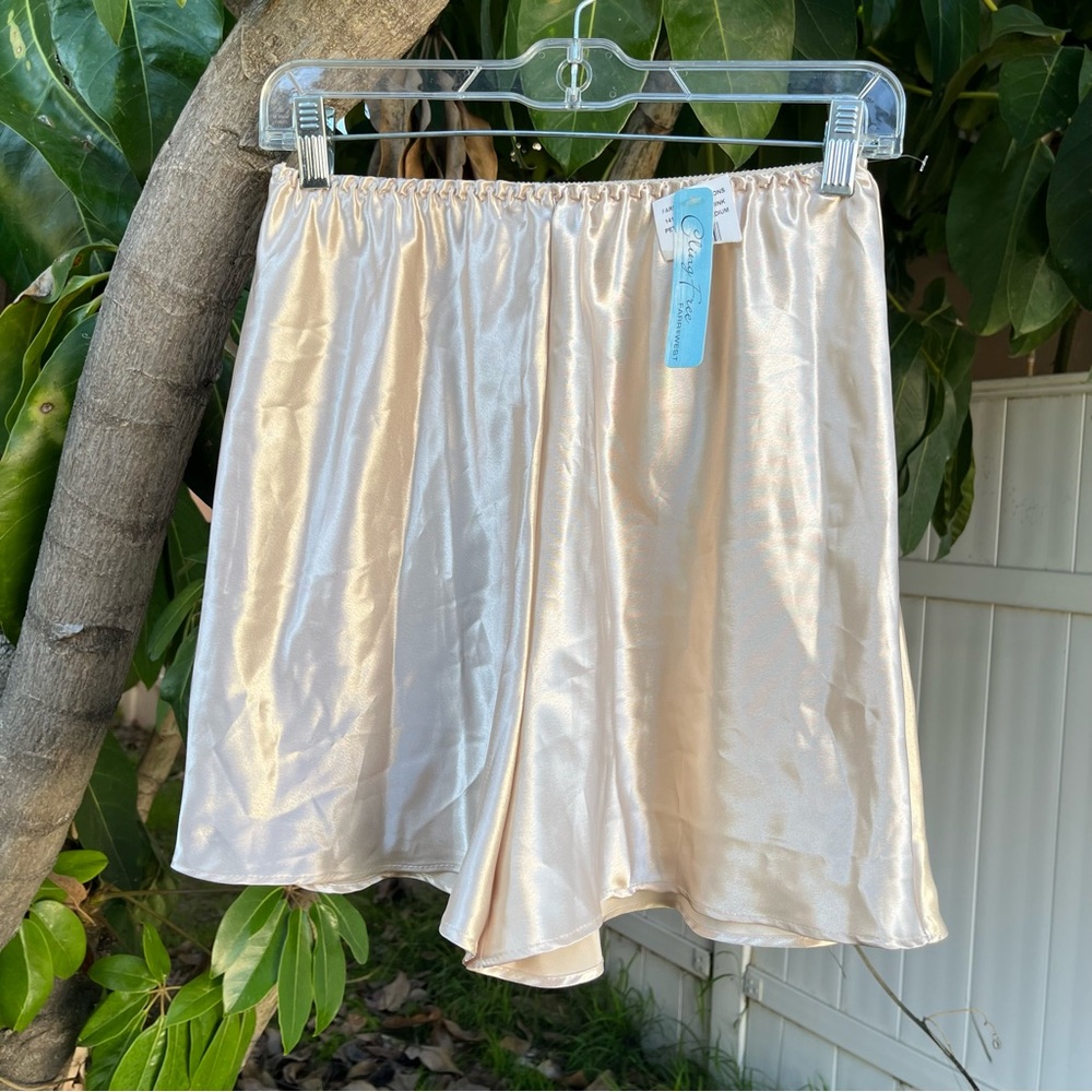 NWT Deadstock Vintage Farr West cream shorts slip ! - Picture 2 of 7